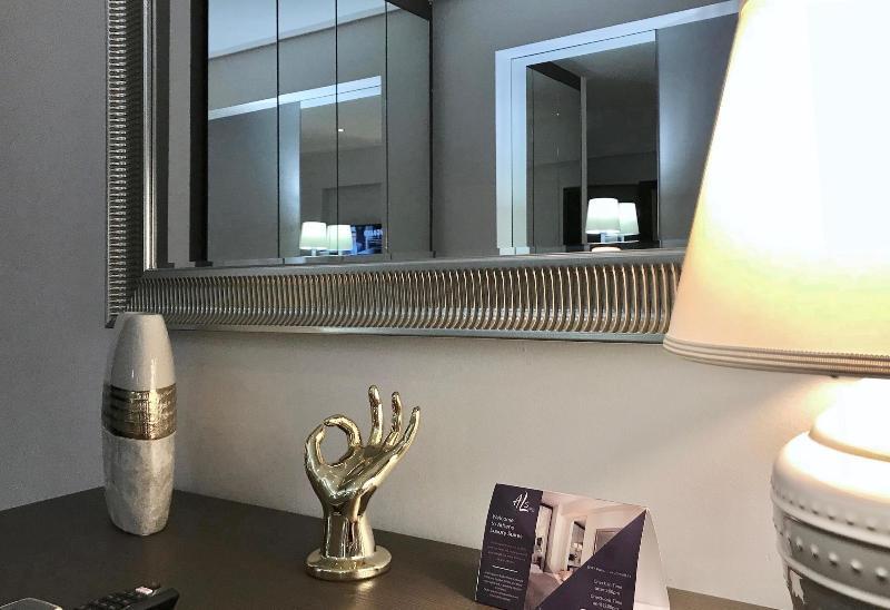 Athens Luxury Suites Extérieur photo